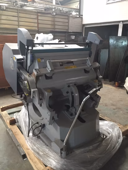 Heiz-Rill- und Stanzmaschine (Ml